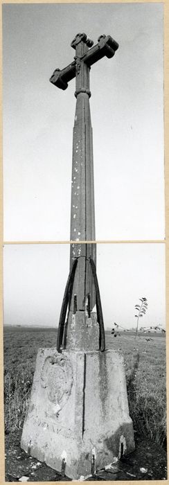 vue générale de la croix