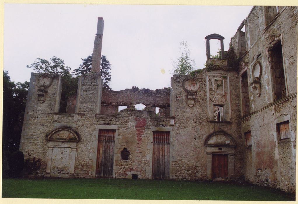 façade ouest de l’aile est sur jardin