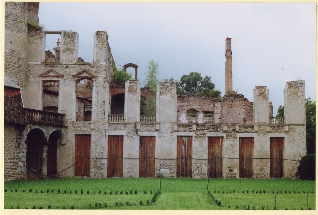 façade est de l’aile est sur jardin