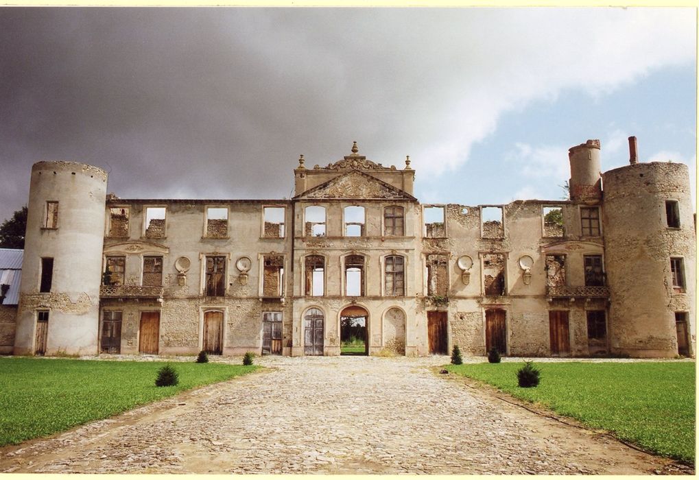 façade sud sur la cour d’honneur