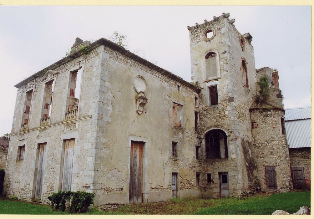 aile nord-ouest et tour d’escalier ouest