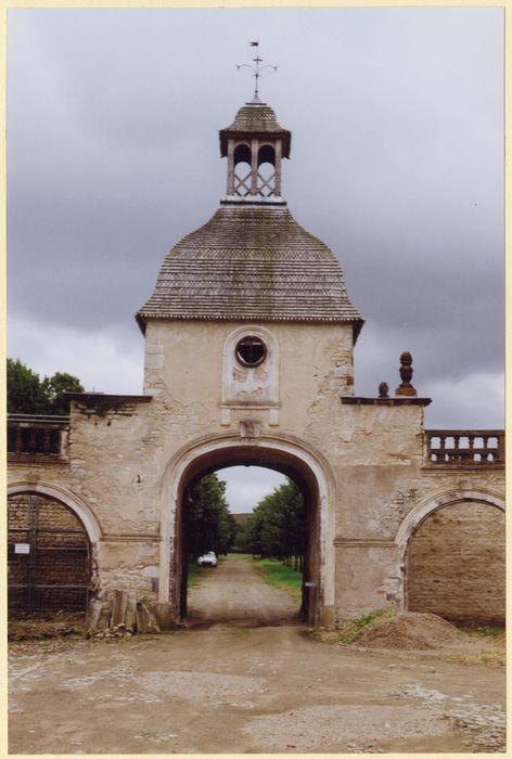 porche d’accès à la cour d’honneur, élévation nord