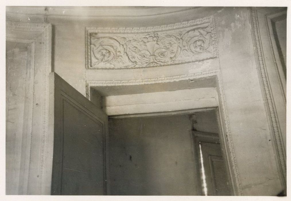 rotonde, vue partielle du décor