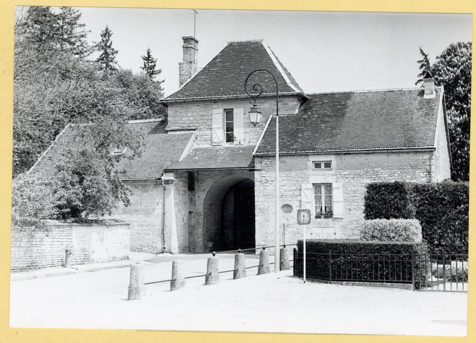 porterie, élévation ouest
