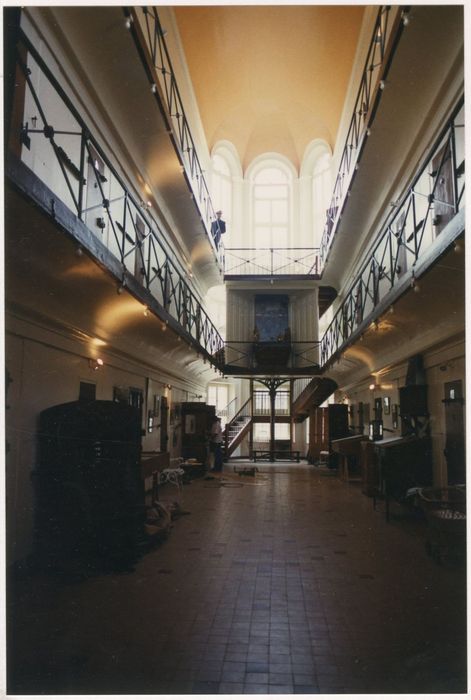 hall central