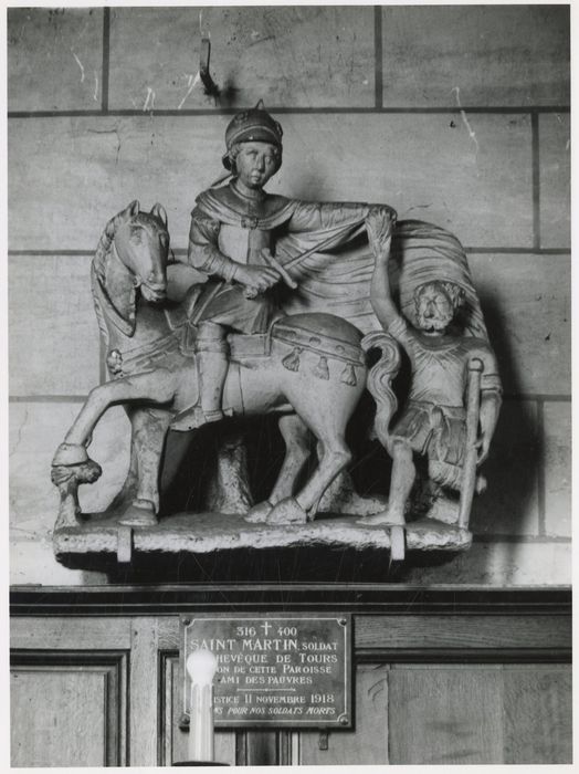 groupe sculpté : Charité de saint Martin