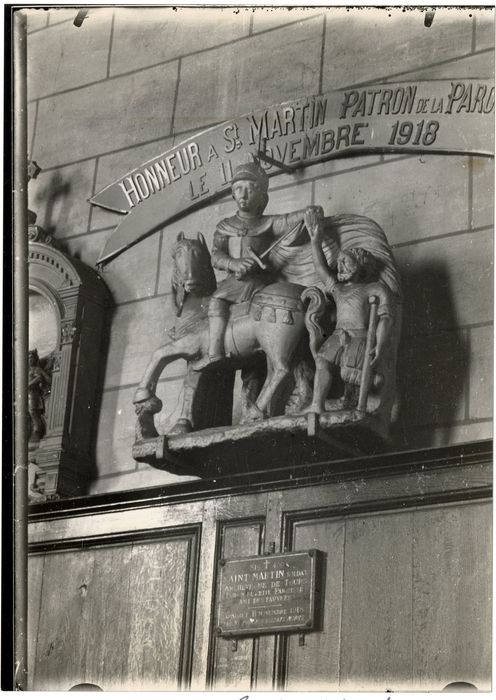 groupe sculpté : Charité de saint Martin