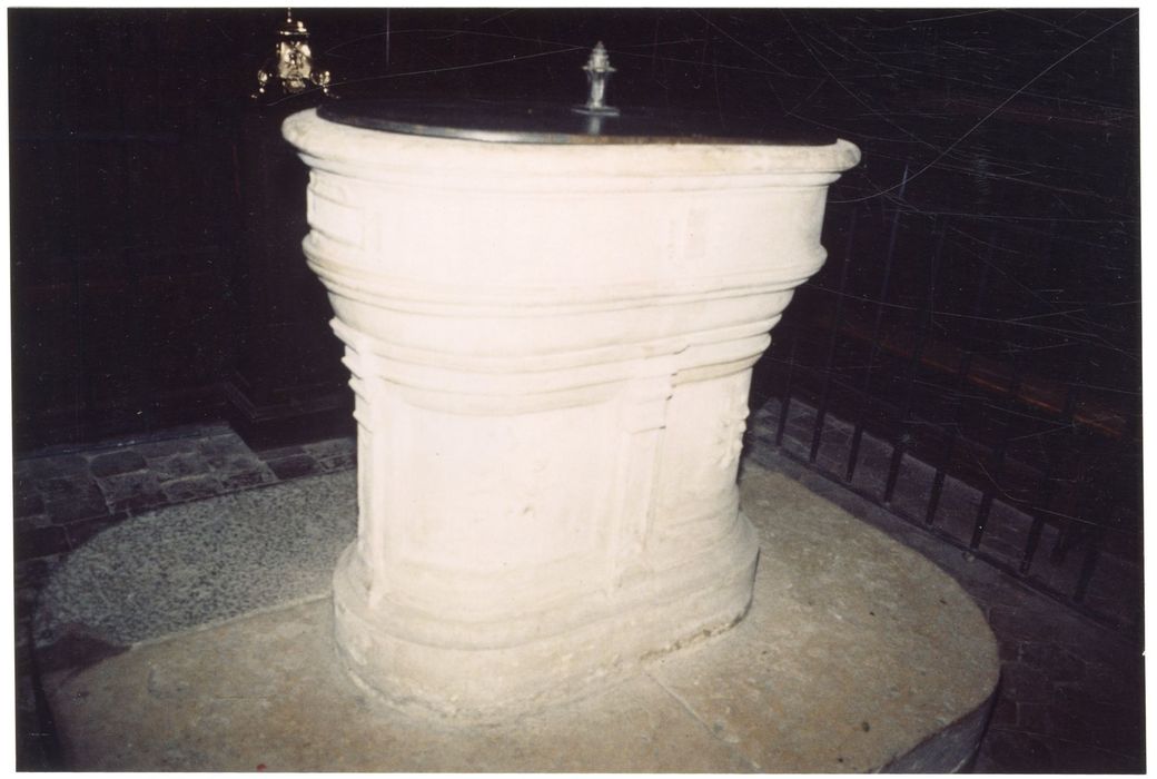 fonts baptismaux