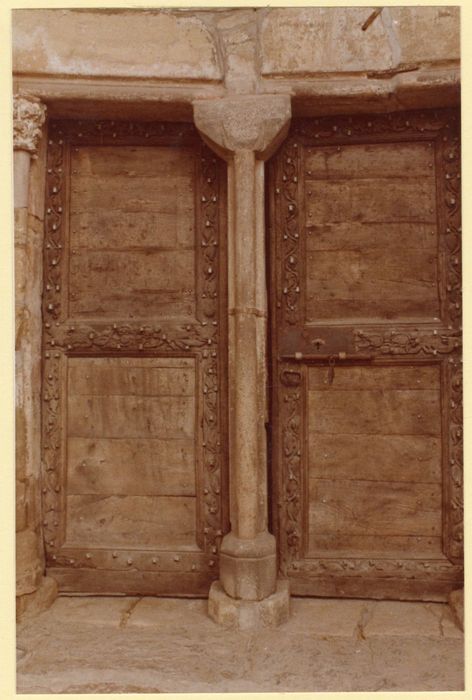 vantaux du portail d’accès sud-ouest