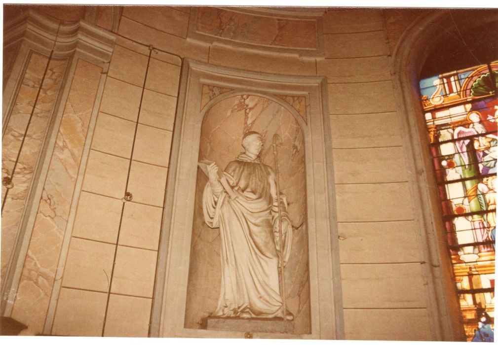 statue : Saint Benoît