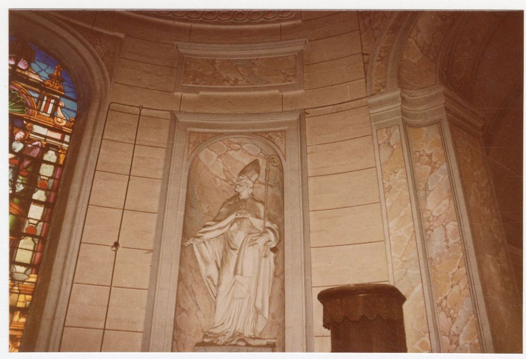 statue : Saint Blaise