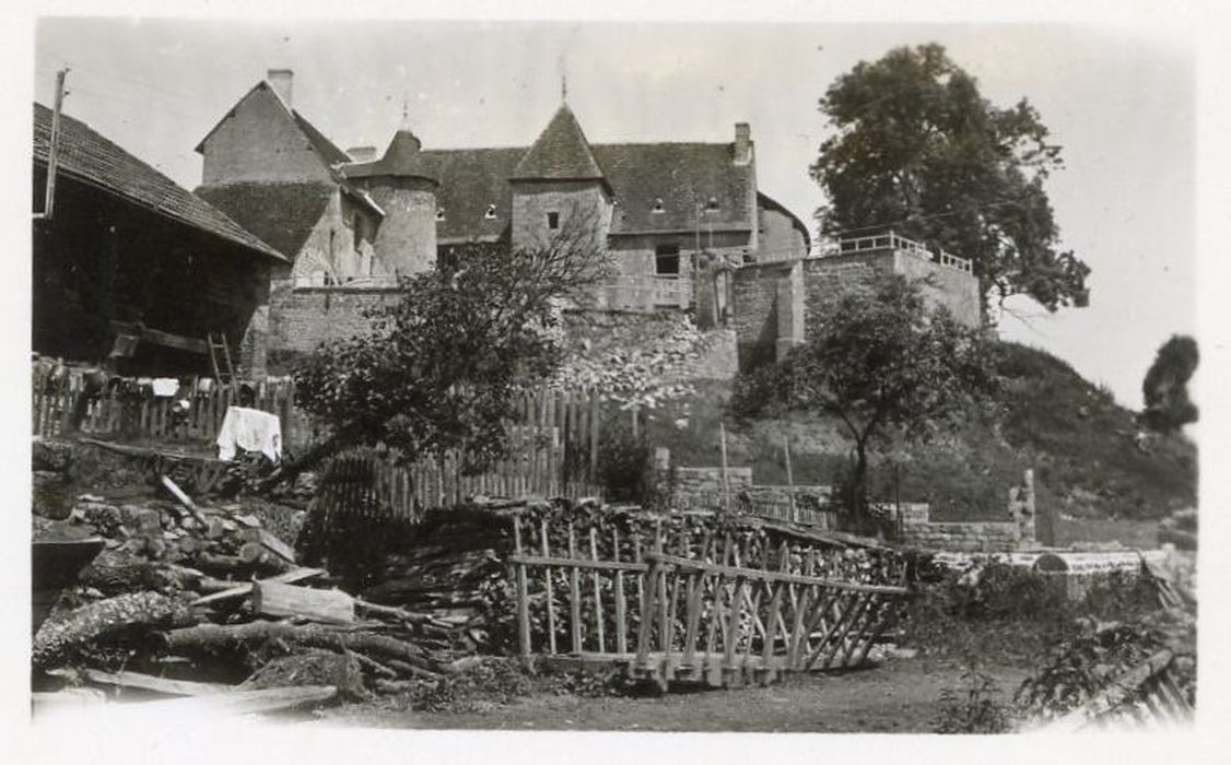 vue partielle du château depuis le Sud