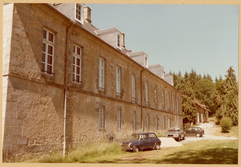 bâtiment nord, façade nord-est