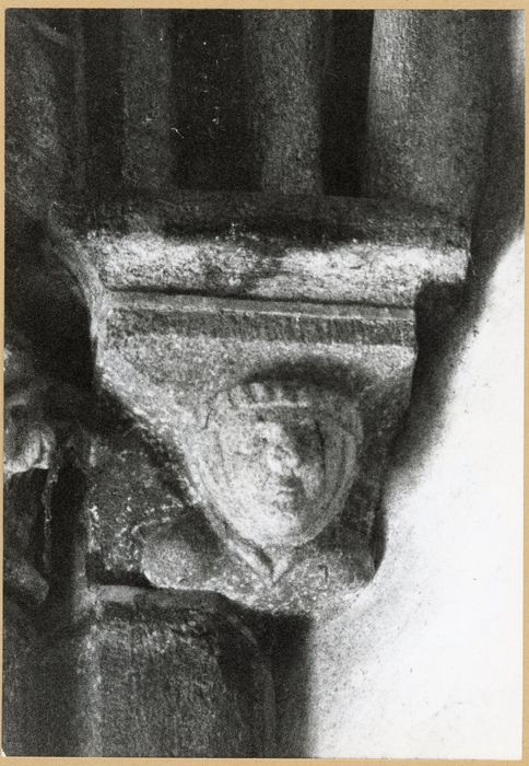 détail d’un culot sculpté