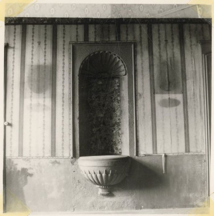 rez-de-chaussée, salle à manger, fontaine