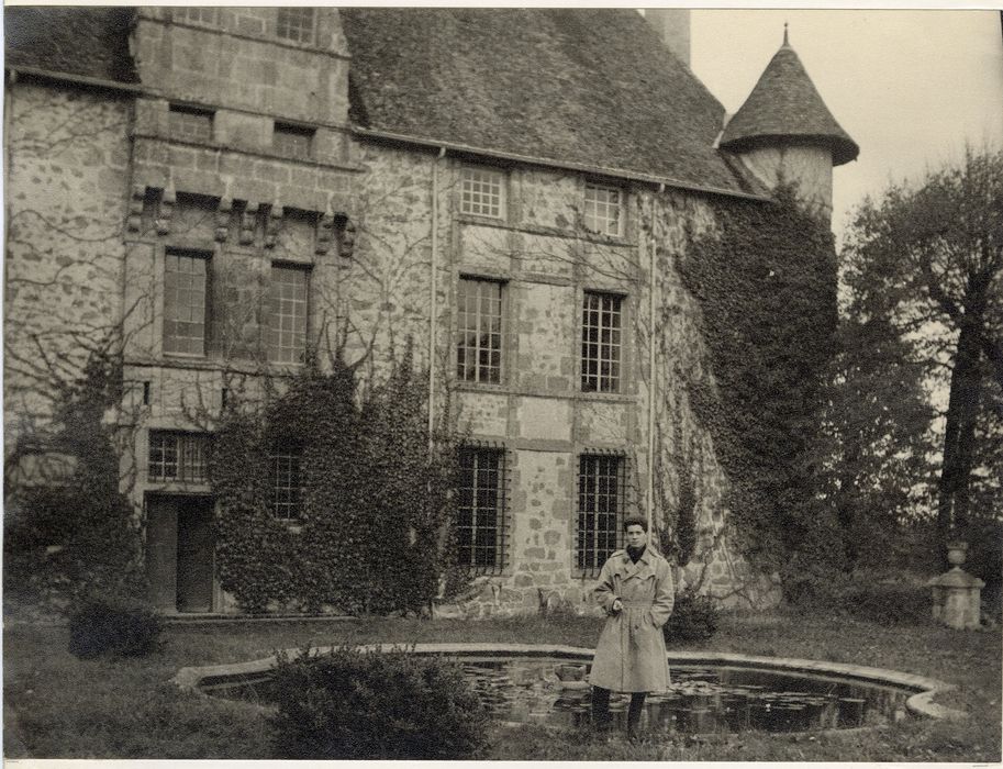 façade est, vue partielle