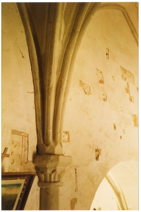 nef, peinture monumentale (sondages)