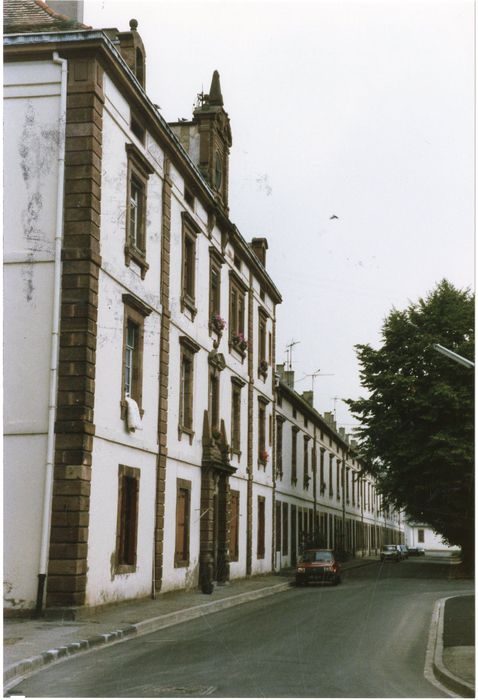 pavillon ouest du pavillon des officiers, façade sur rue