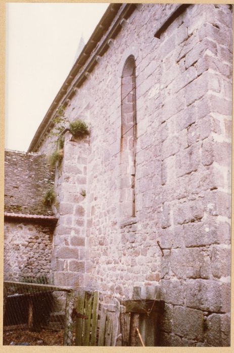 façade latérale sud, vue partielle