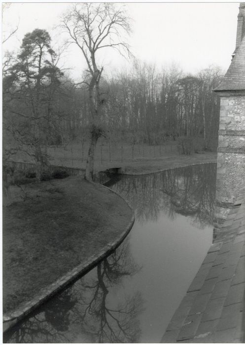 douves nord et départ du canal