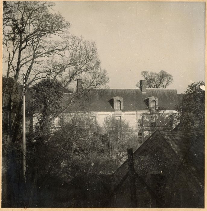 façade sud, vue partielle