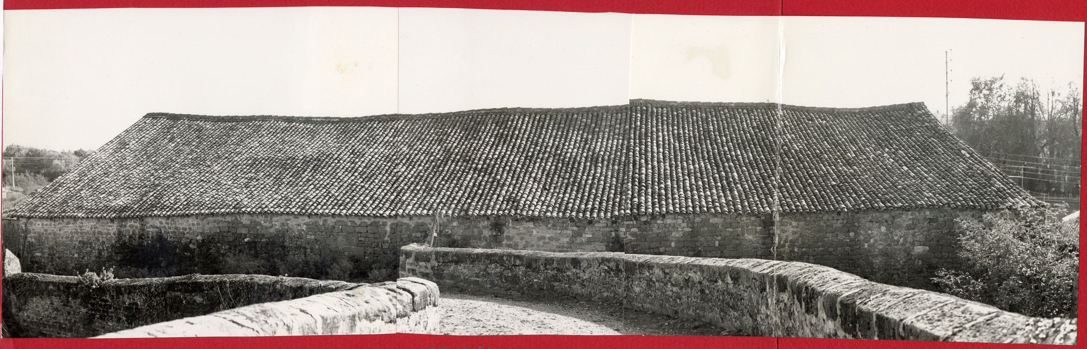 grange, versant nord de la toiture