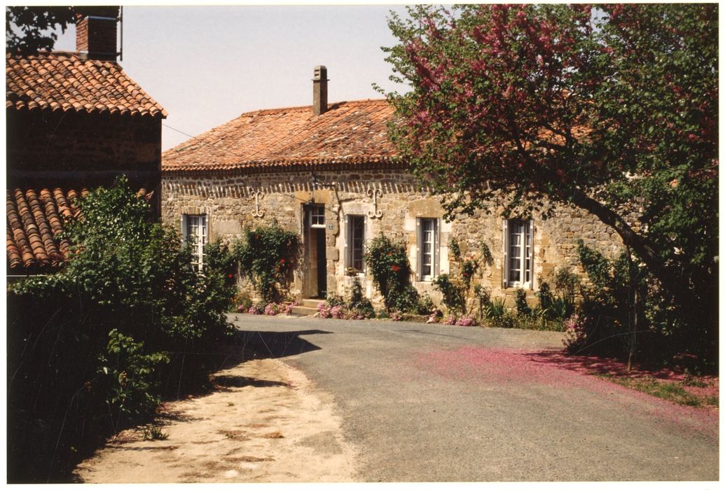 maison annexe le long de l’allée d’accès nord, façade sud-ouest (maison de bordier)