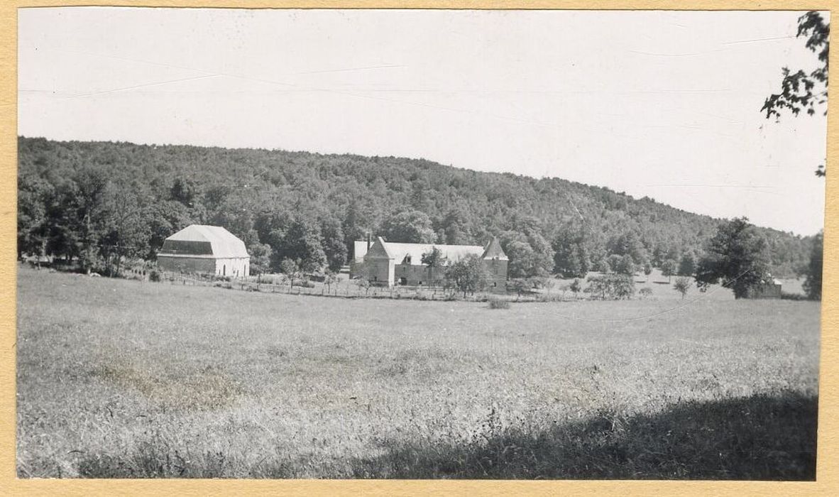 vue générale de la chartreuse dans son environnement depuis le Sud-Ouest