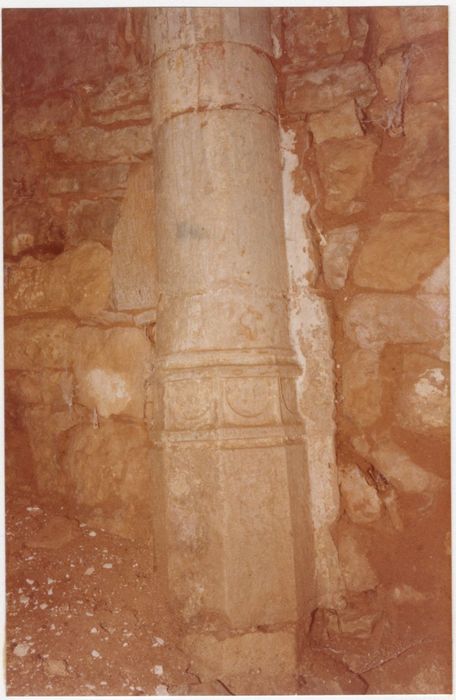 détail d’une colonne engagée