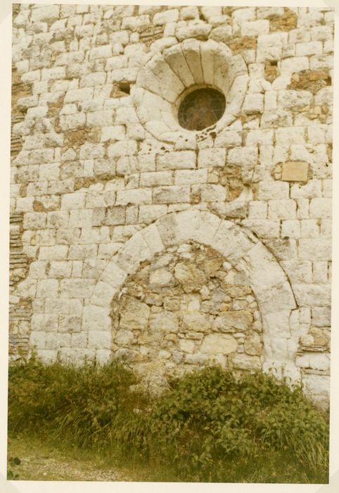 ancien portail d’accès ouest