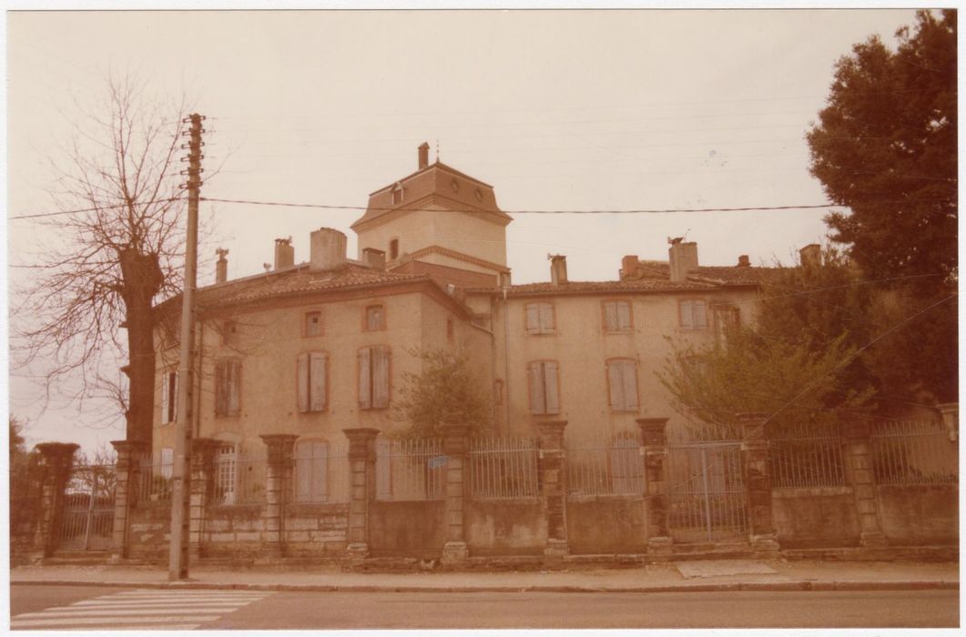 façade sur le boulevard Didier Rey