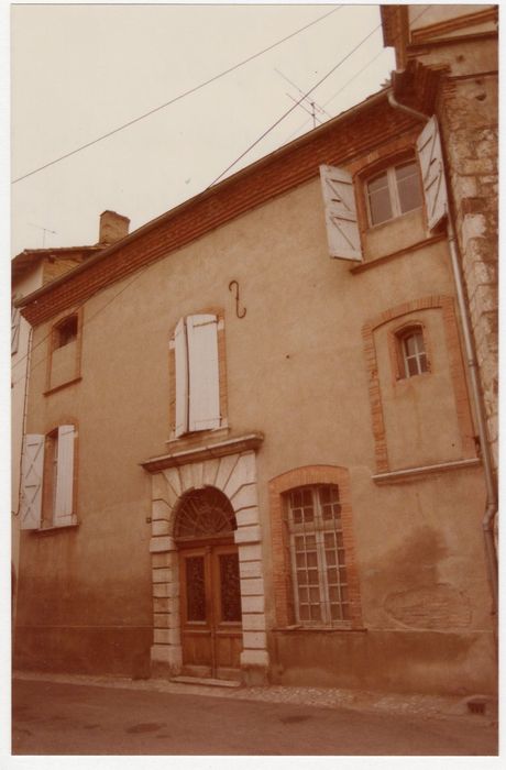 façade sur la rue de la République