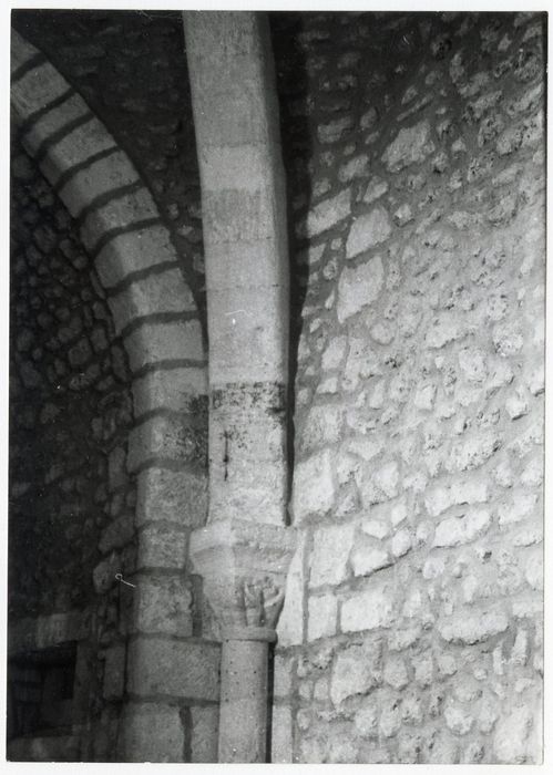 détail d’un chapiteau sculpté