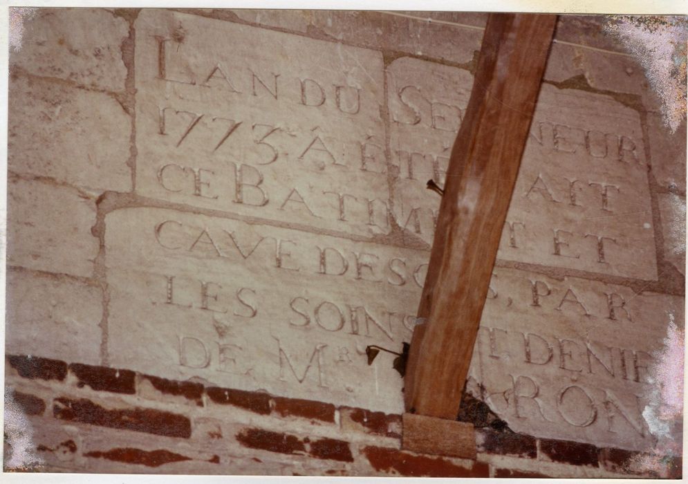 grange, détail de l’inscription