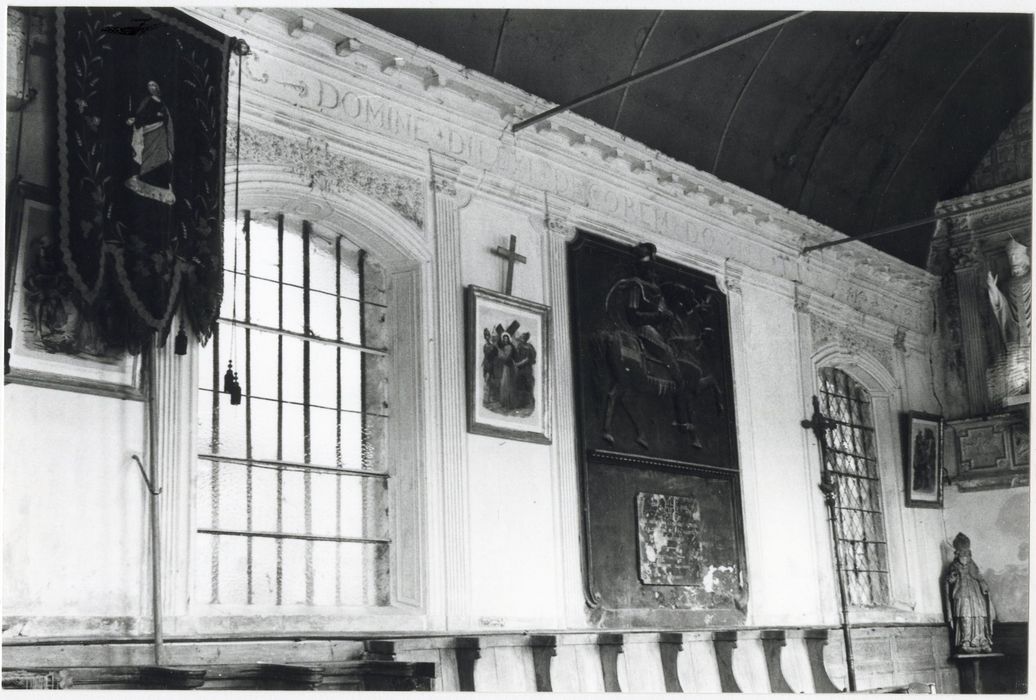 nef, mur gouttereau nord, vue partielle des décors