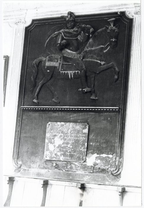 haut-relief : Saint Martin