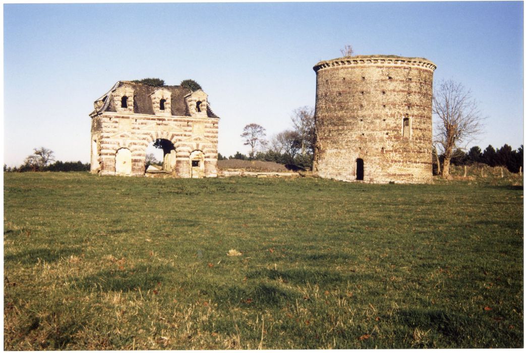 porterie et colombier, ensemble sud