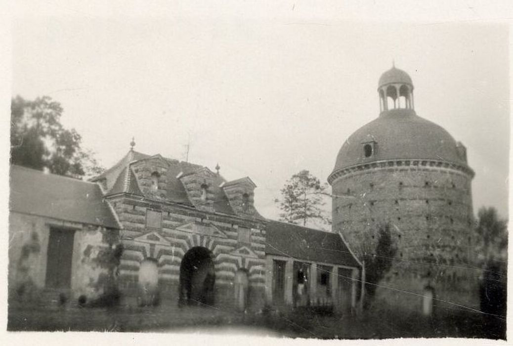 porterie et colombier, ensemble sud