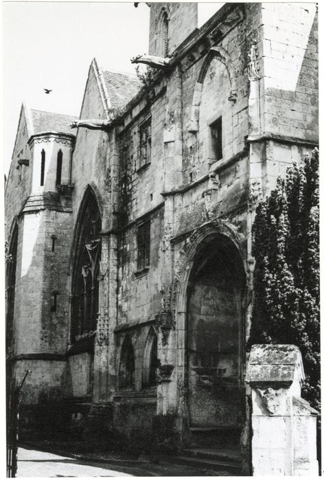 façade latérale nord, vue partielle
