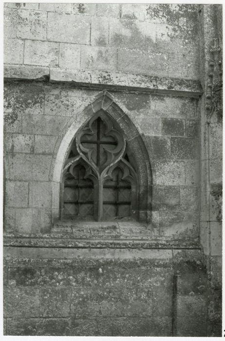 façade latérale nord, détail d’une baie