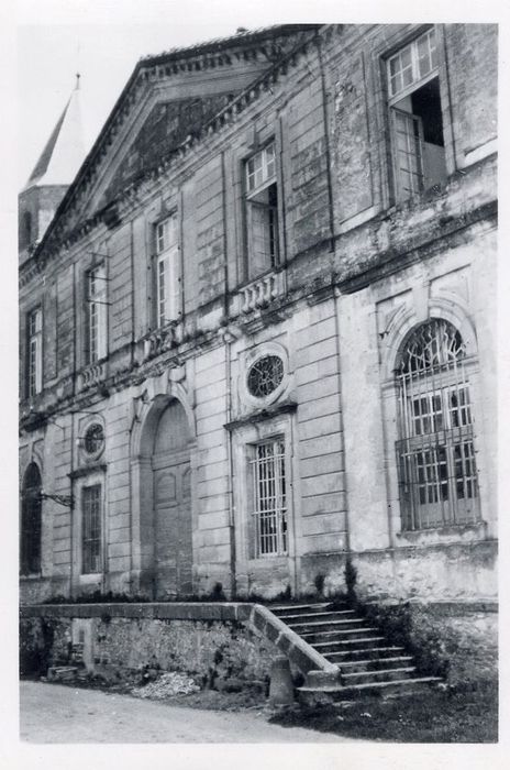 façade ouest, vue partielle
