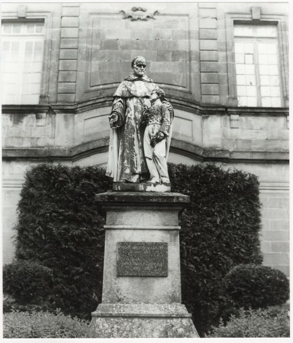 groupe sculpté : Lacordaire