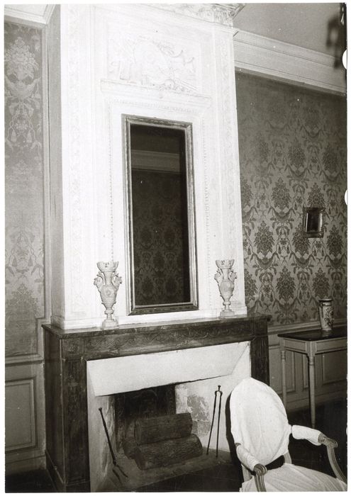 appartement de « l’évêché », aile est, cheminée