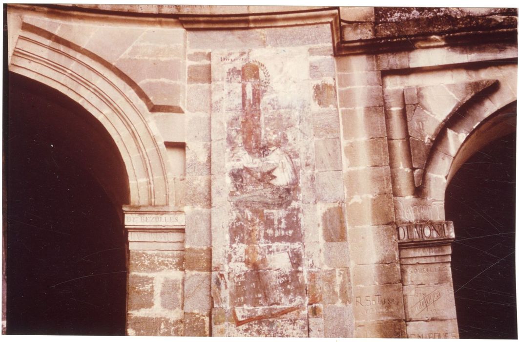 cour des Collets Rouges, galerie ouest, peintures monumentales (fragments), détail