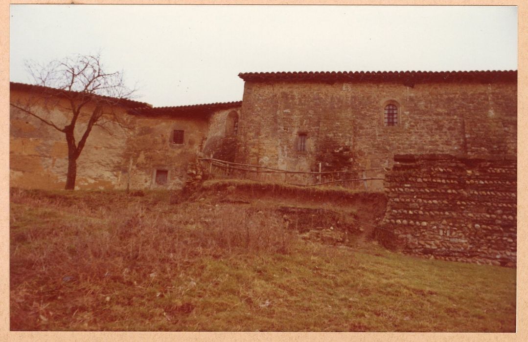 façade latérale nord, vue partielle