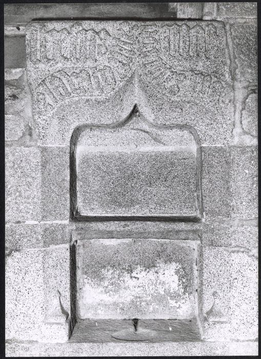 mur gouttereau sud, détail d’une niche