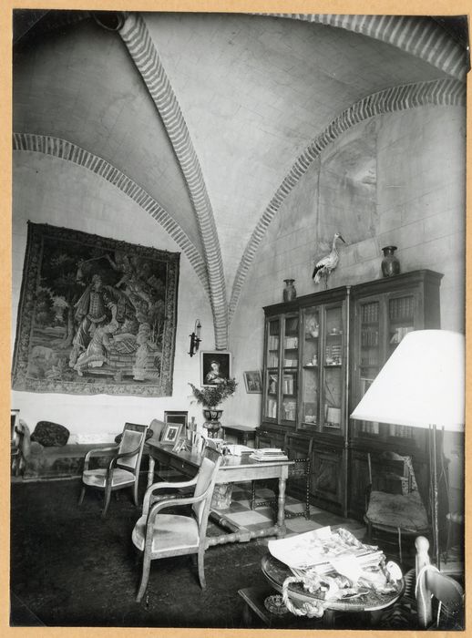 pièce non localisée, vue partielle