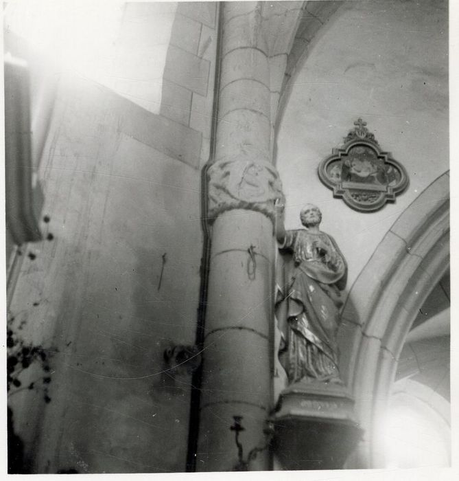 détail d’un chapiteau sculpté