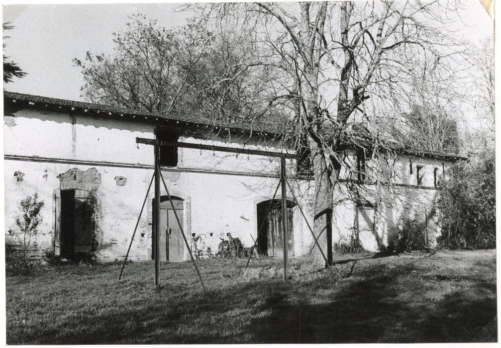 communs, façade sud-est