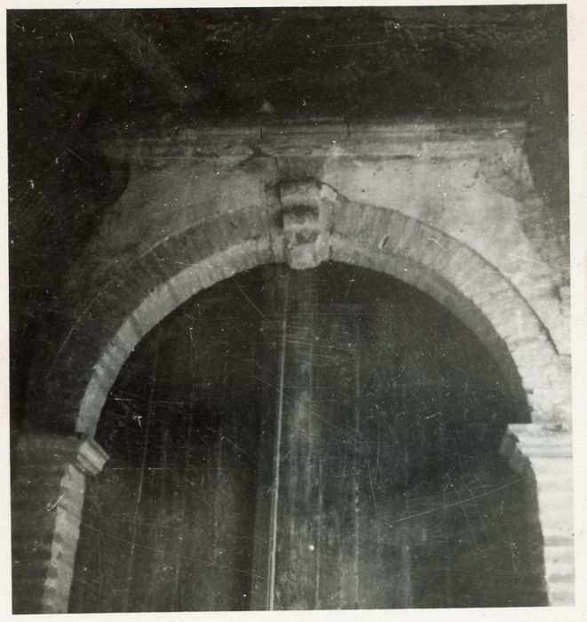 portail d’accès sud, vue partielle